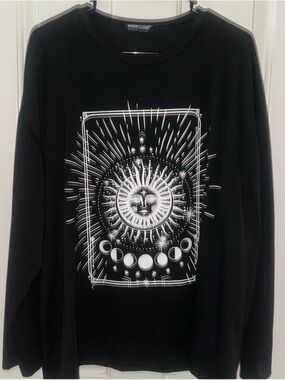 Black Graphic Sun & Moon Long-Sleeve Sweater